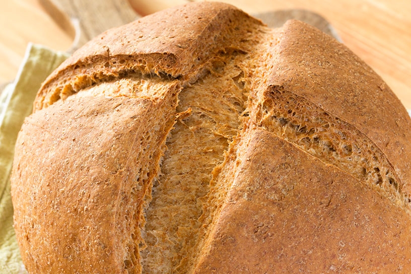 Versgebakken speltbrood